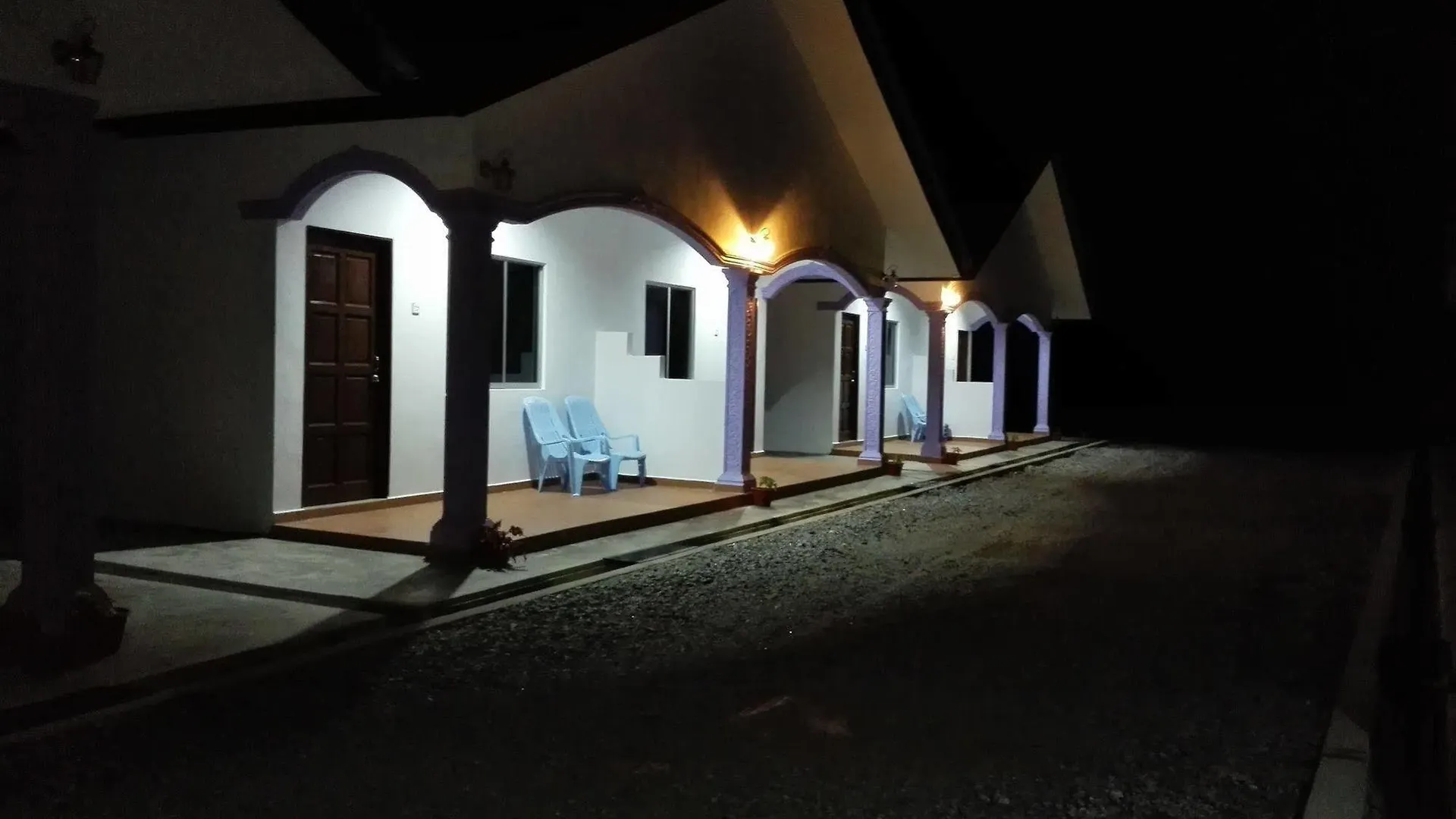 White Cottage Chalet Λανγκάουι